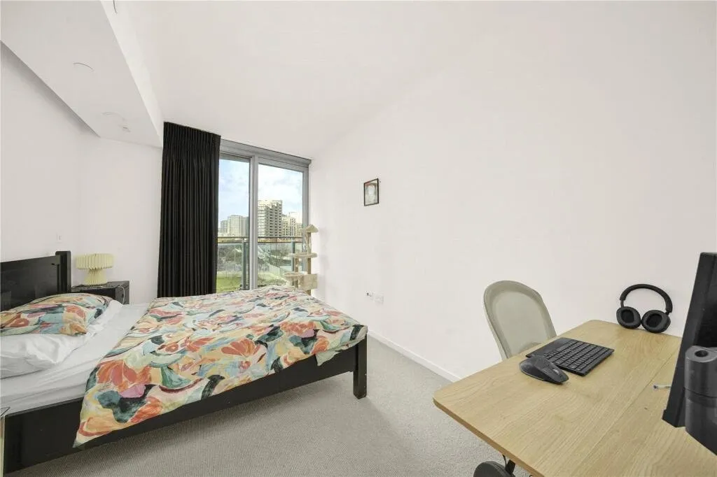 Tidal Basin Road, Canary Wharf, E16, photo 7