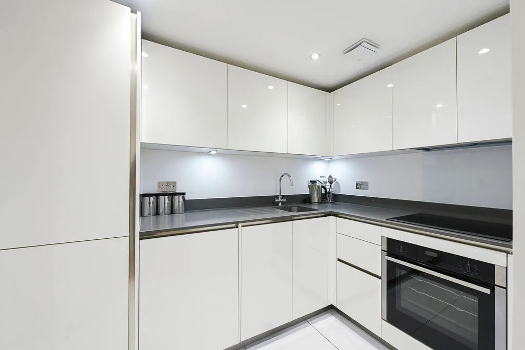 London Road, Aston Clinton, HP22, photo 3