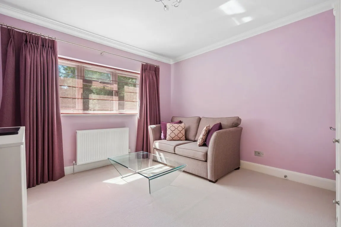 The Avenue, Hatch End, HA5, photo 15