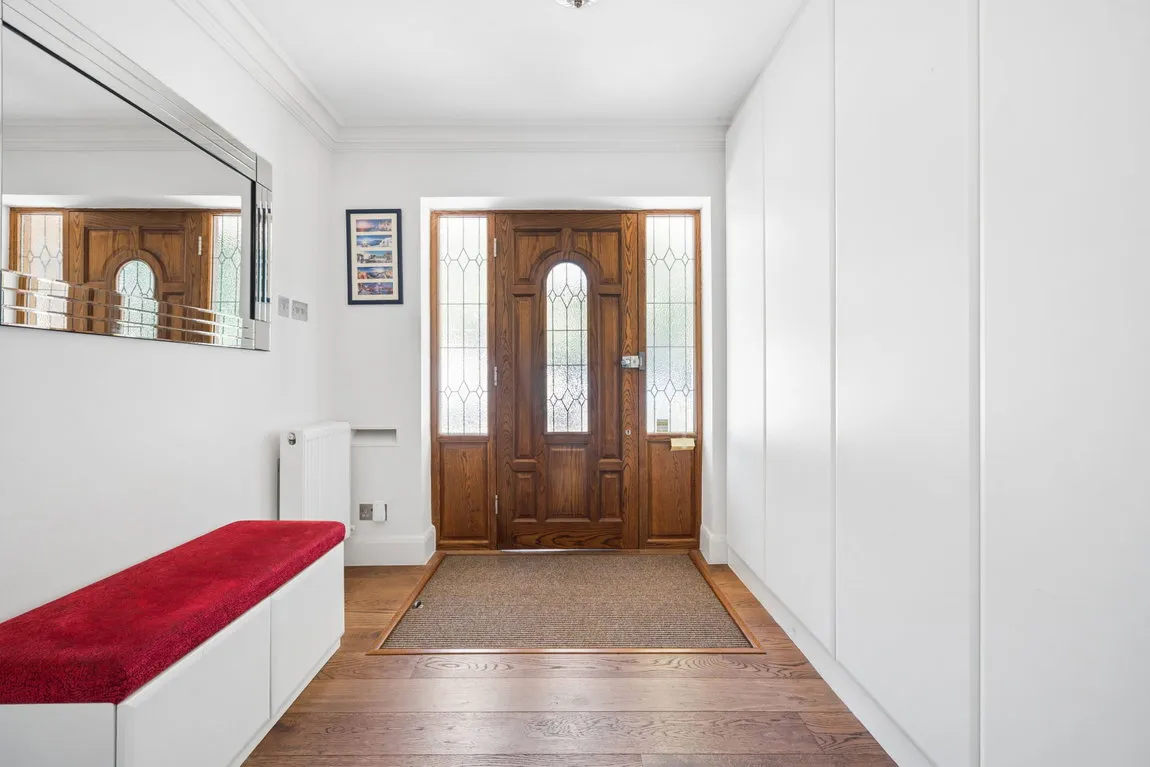 The Avenue, Hatch End, HA5, photo 9