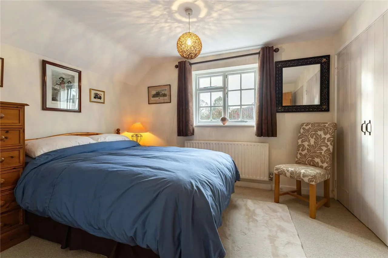 Pankridge Street, Crondall, Farnham, Surrey, GU10 5QT, photo 6