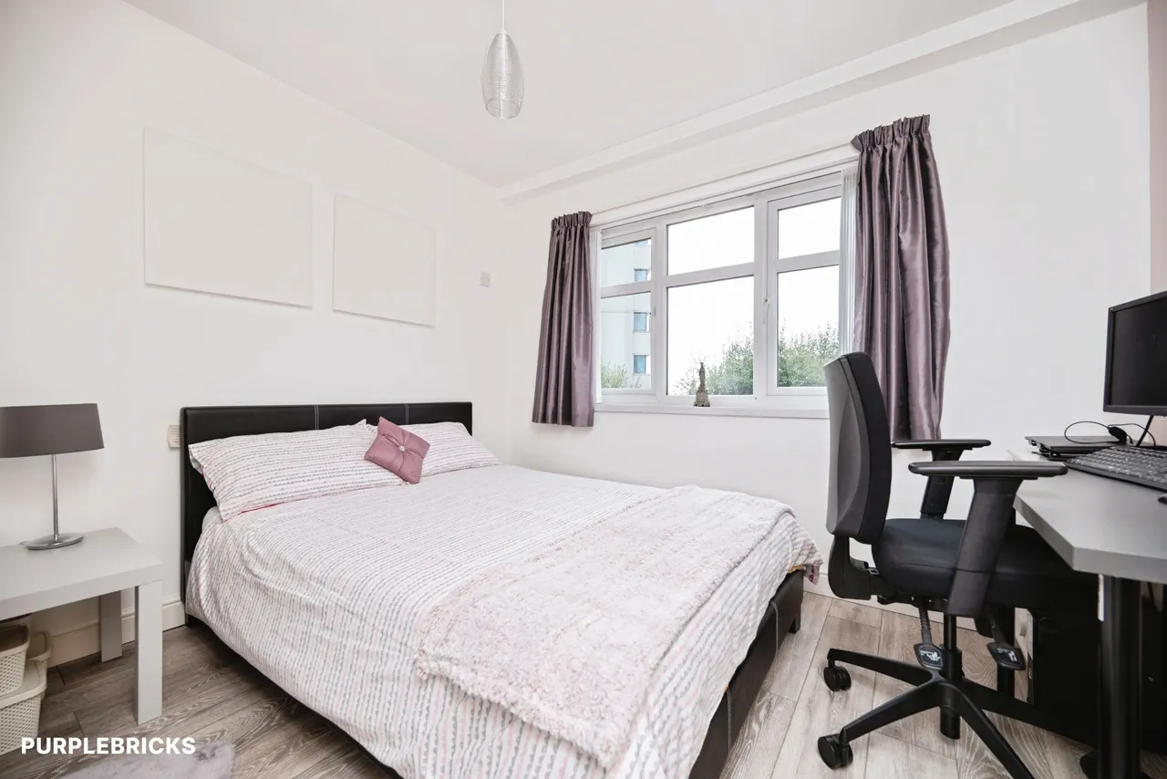 Wolverhampton Road, Oldbury, B68, photo 26