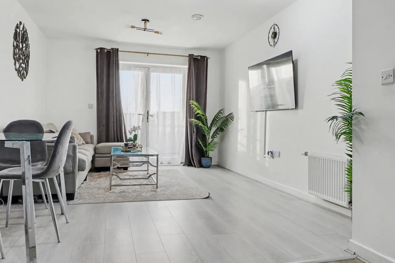 Taywood Road, Northolt, UB5, photo 5