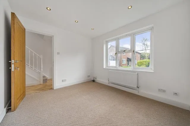 Diamond Way, Wokingham, RG41, photo 6