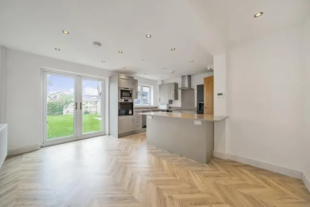 Diamond Way, Wokingham, RG41, photo 3