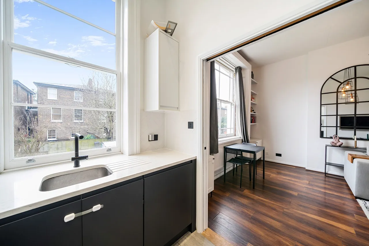 52b Chichester Road, London, photo 4
