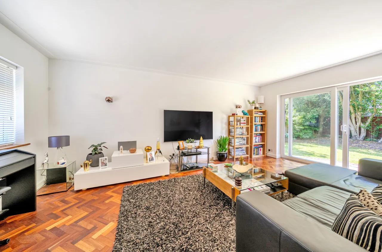 Hollytrees, Church Crookham, GU51, photo 3