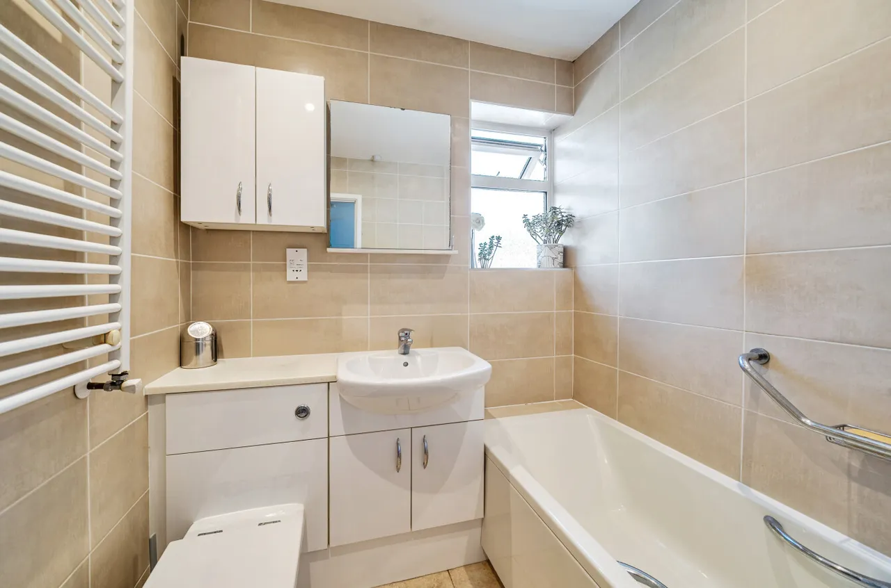 Hollytrees, Church Crookham, GU51, photo 9