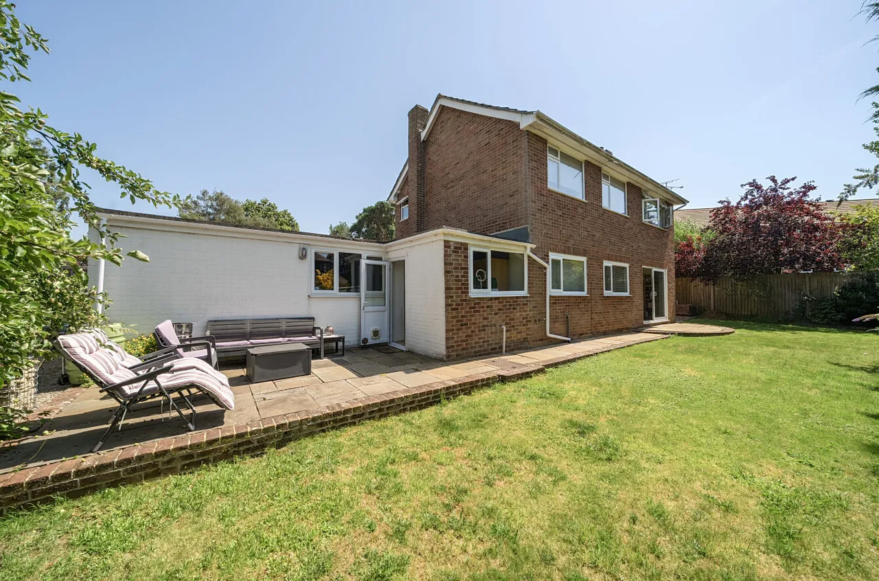 Hollytrees, Church Crookham, GU51, photo 2
