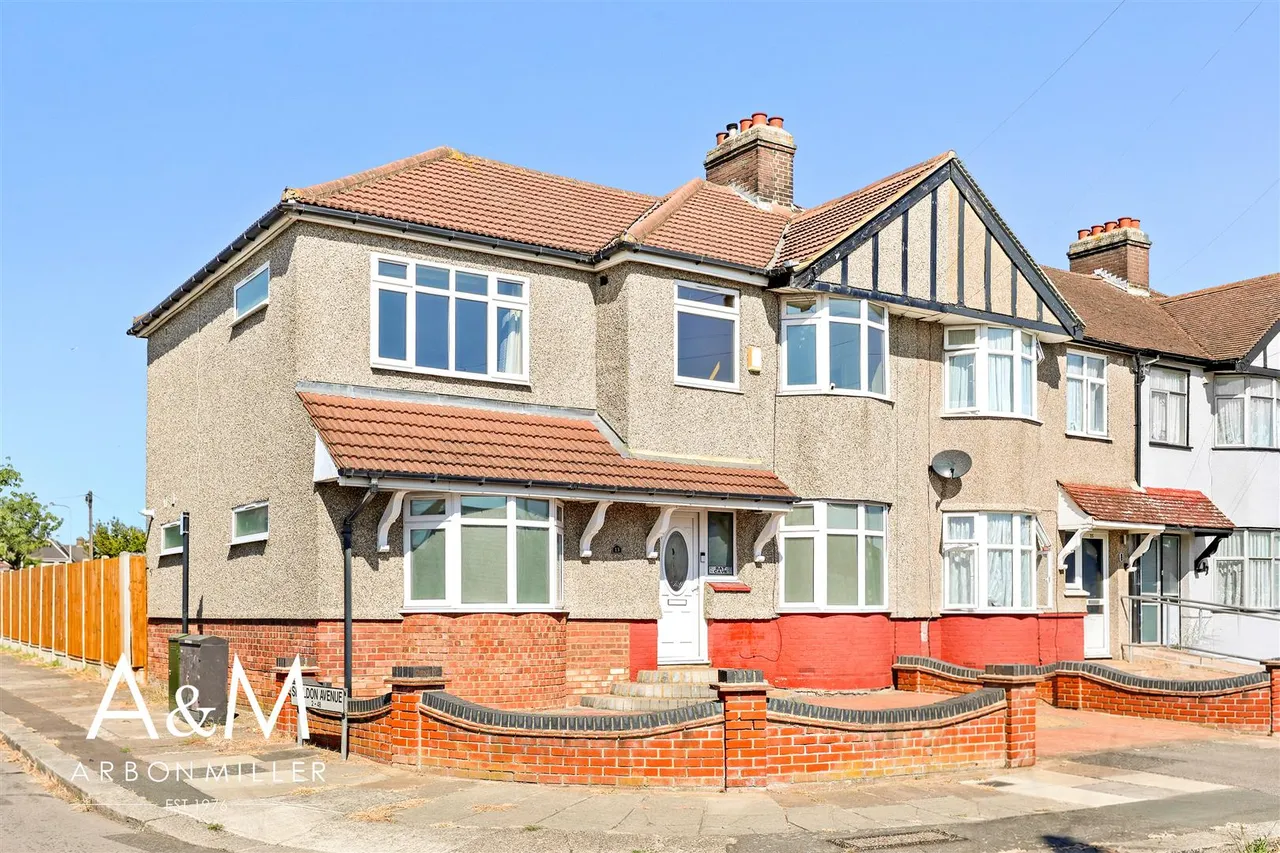 Belvedere Avenue, Clayhall, Esssex, Ilford, Essex, IG50UE, photo 34