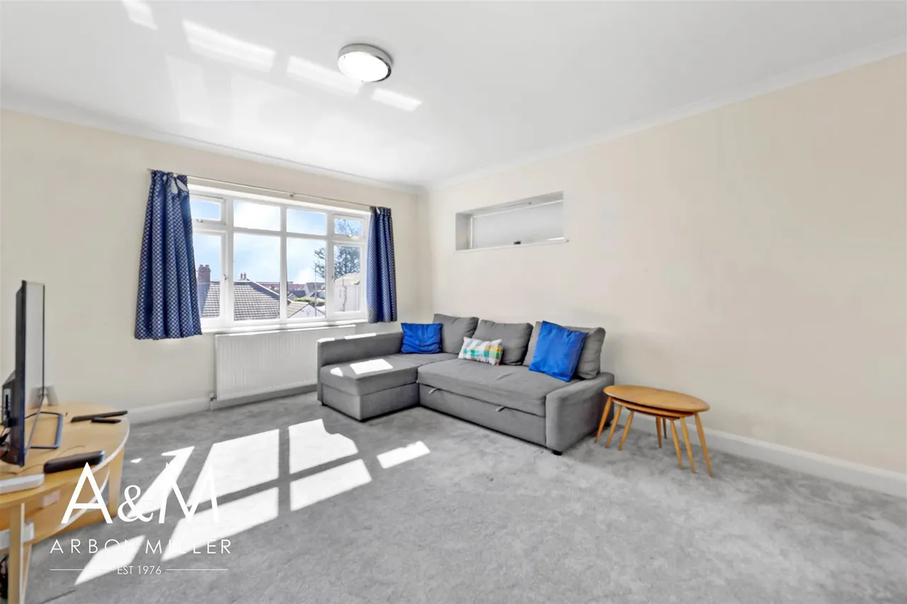 Belvedere Avenue, Clayhall, Esssex, Ilford, Essex, IG50UE, photo 21