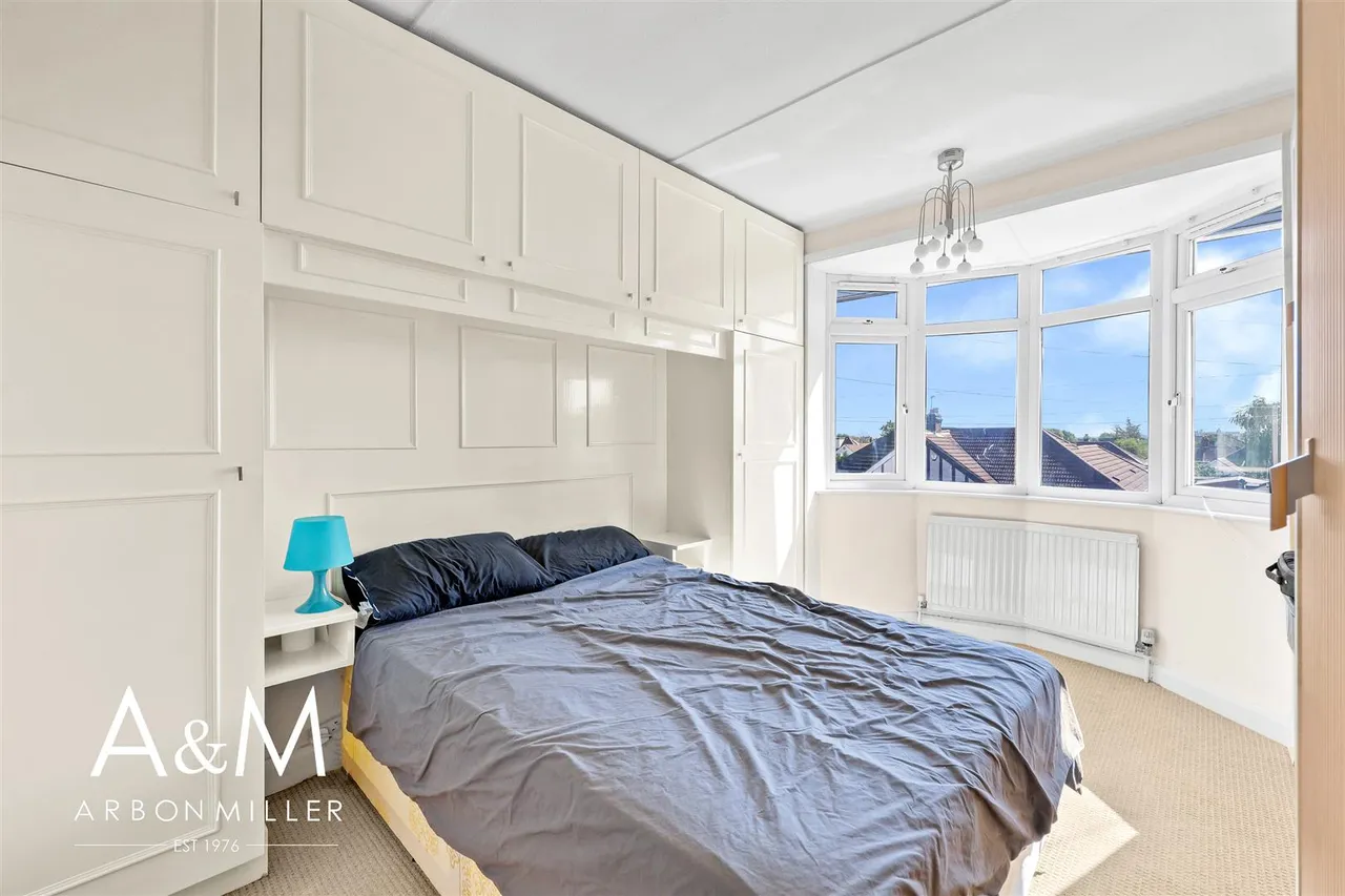Belvedere Avenue, Clayhall, Esssex, Ilford, Essex, IG50UE, photo 17