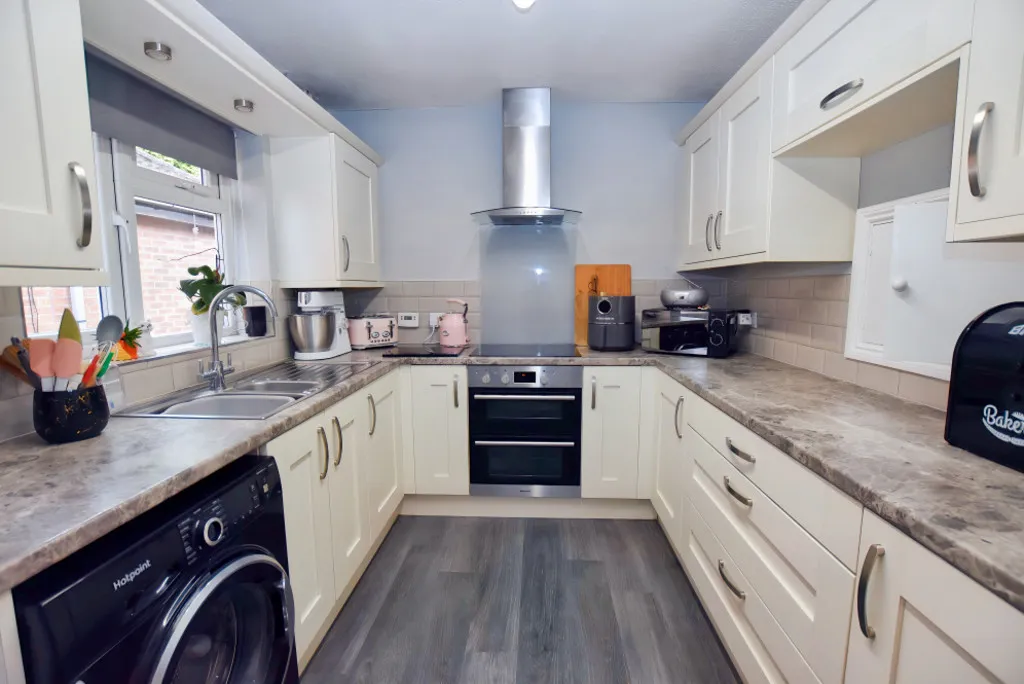 Parker Bowles Drive, Market Drayton, photo 4