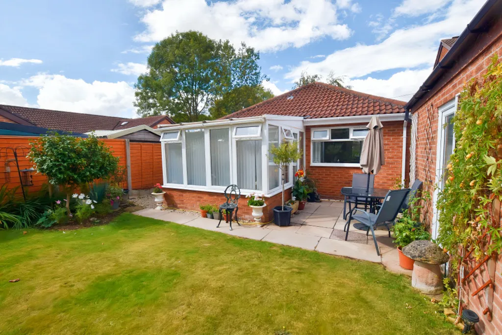 Parker Bowles Drive, Market Drayton, photo 2