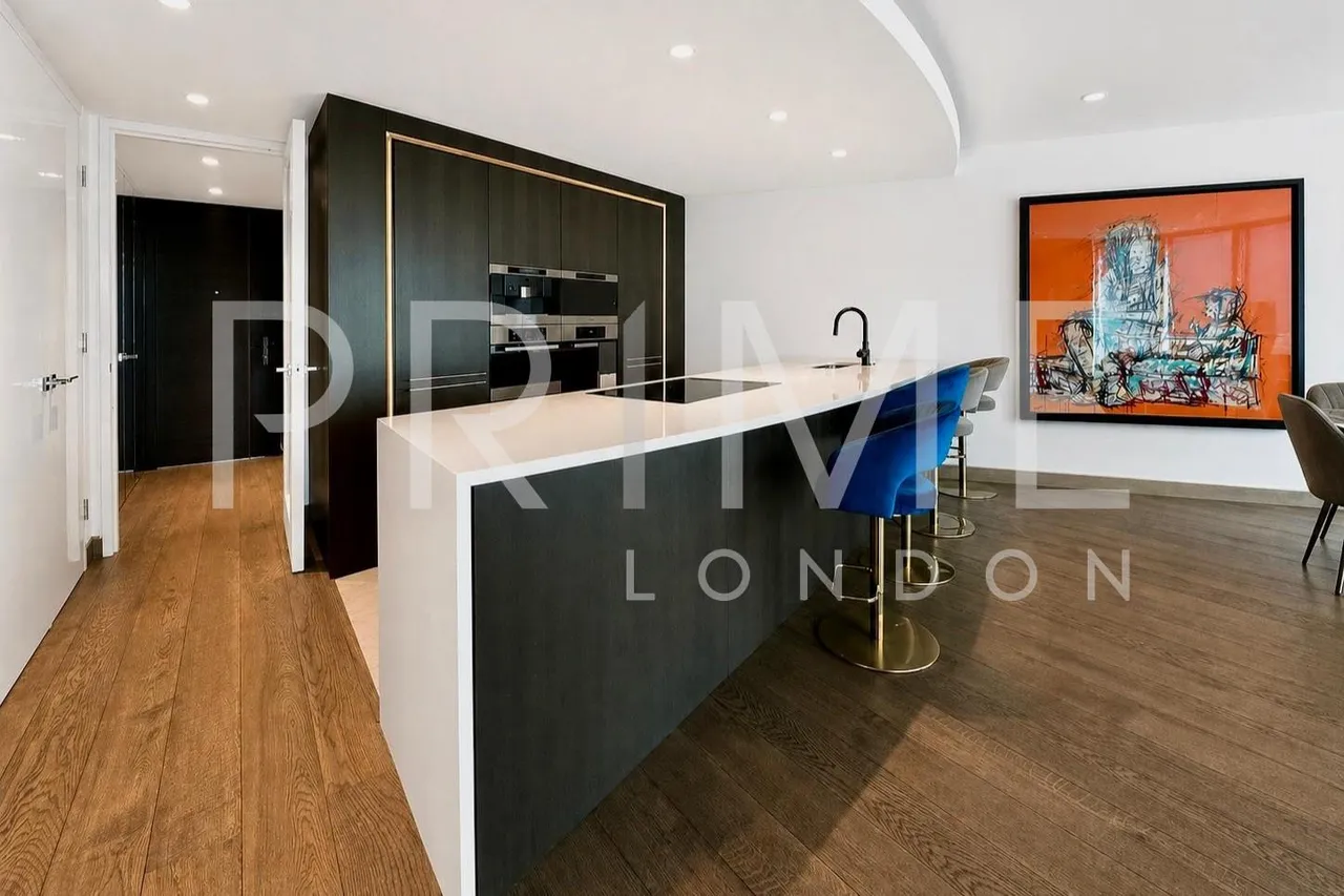 The Tower, One St George Wharf, SW8, photo 6