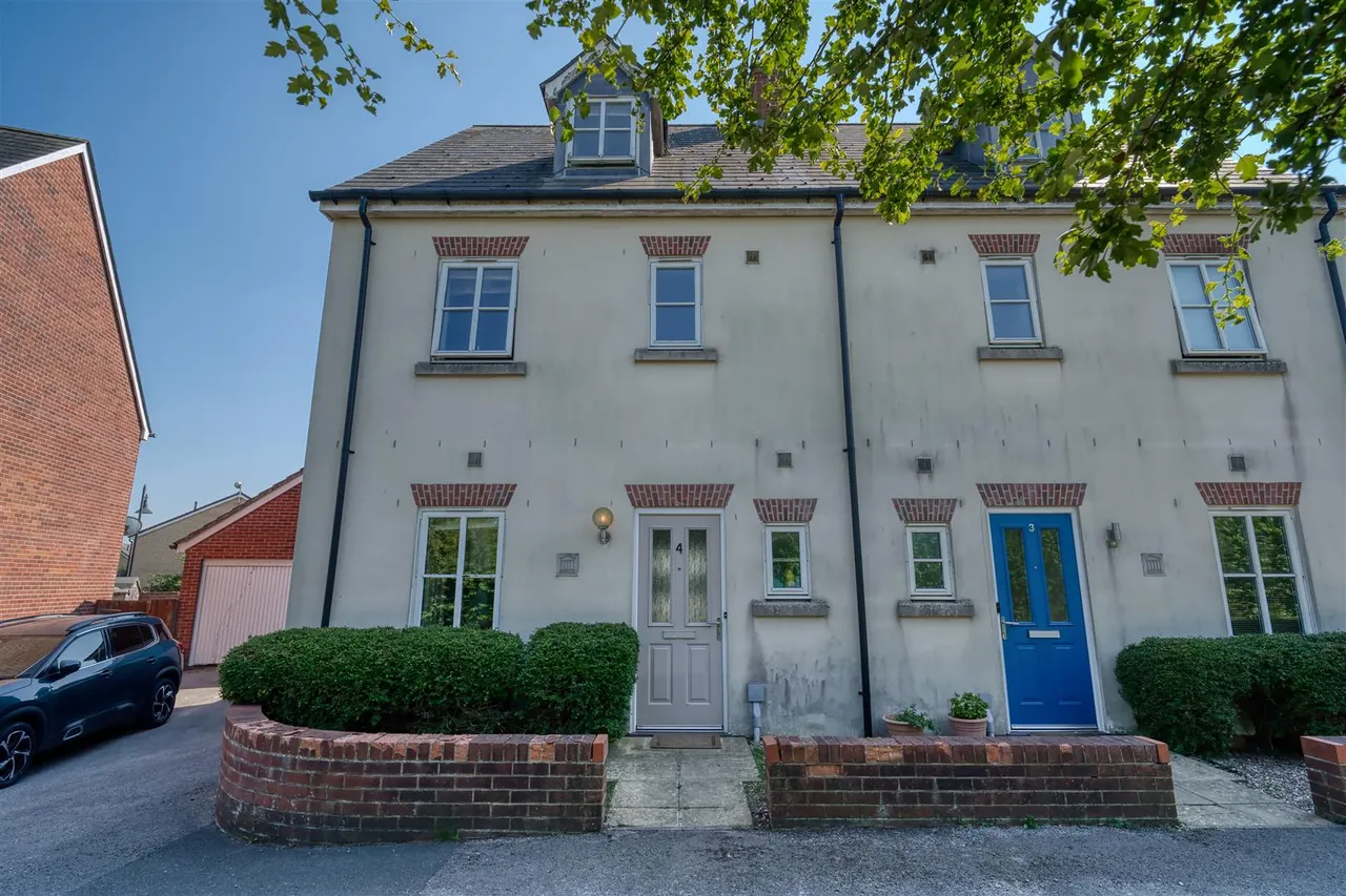 3 bed house for sale, Caldwell Close, Shaftesbury