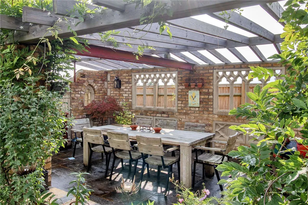 Hale Oak Road, Weald, Sevenoaks, Kent, TN14 6NQ, photo 4
