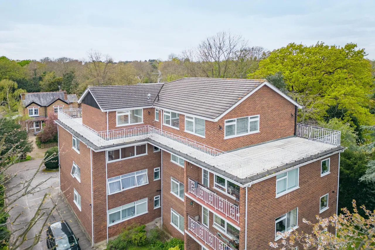 3 bed flat for sale — Private Road, Enfield, London, EN1