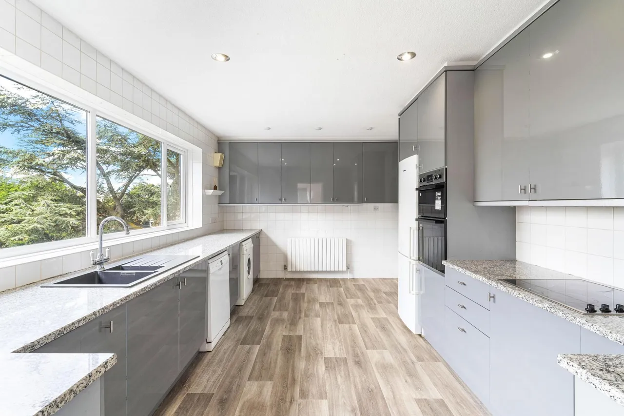 Private Road, Enfield, London, EN1, photo 5