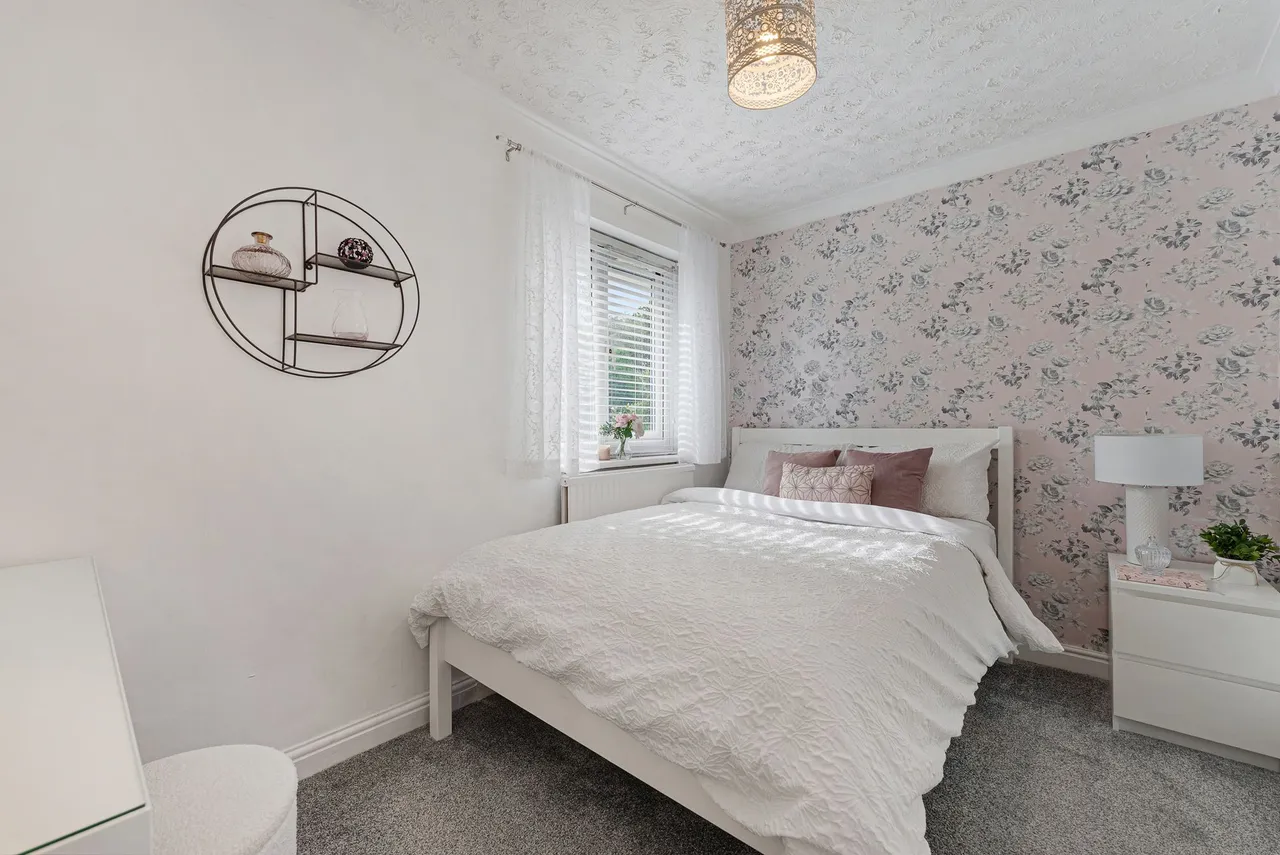 Lazenby Crescent, Ashton-In-Makerfield, WN4, photo 24