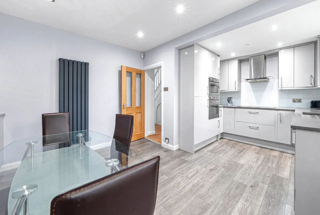 St. Nicholas Road, Harrogate, HG2, photo 3