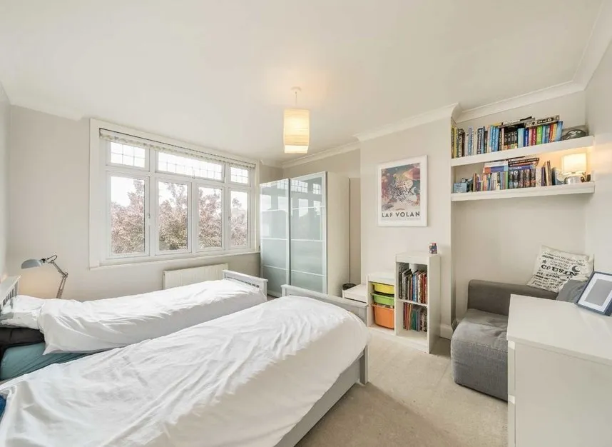 Manor Lane, Sunbury-On-Thames, TW16, photo 8