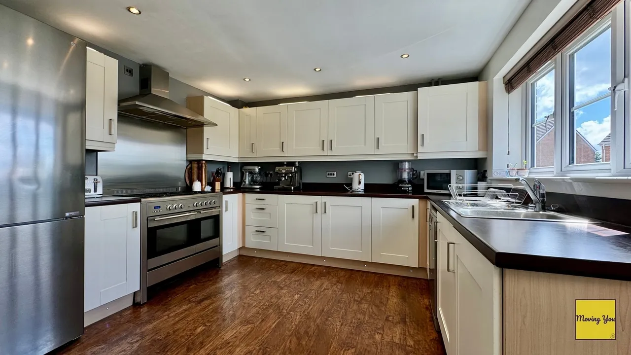 Parc Gilbertson, Gelligron, Pontardawe, Swansea, photo 7