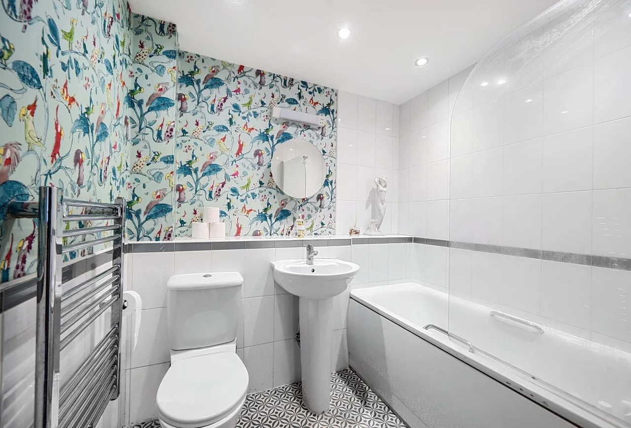 Brighton Road, Redhill, RH1 6SB, photo 5