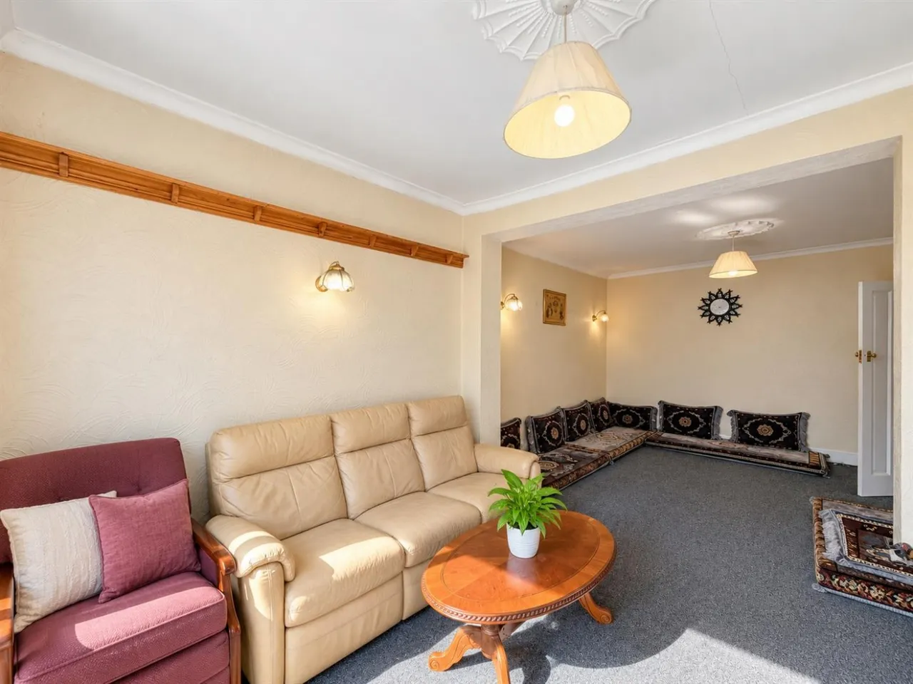 Semi-Detached To LetHogarth Gardens, Hounslow, TW5, photo 8
