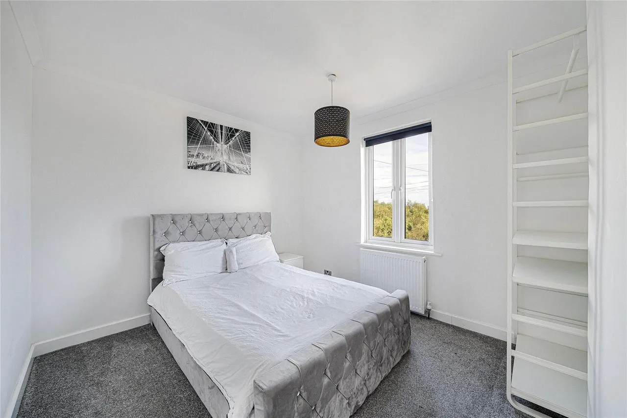 Stanhope Road, Swanscombe, DA10, photo 13