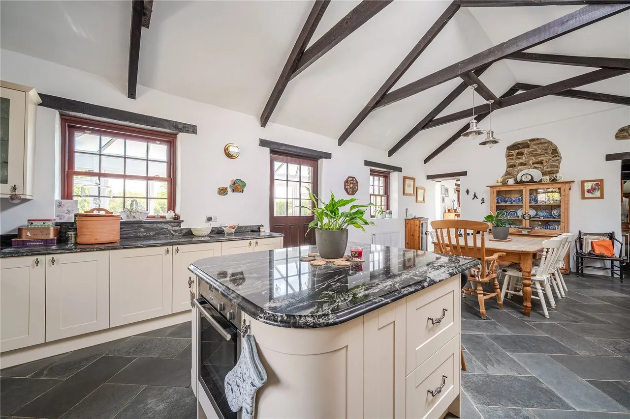 Penhallow, Truro, TR4, photo 2