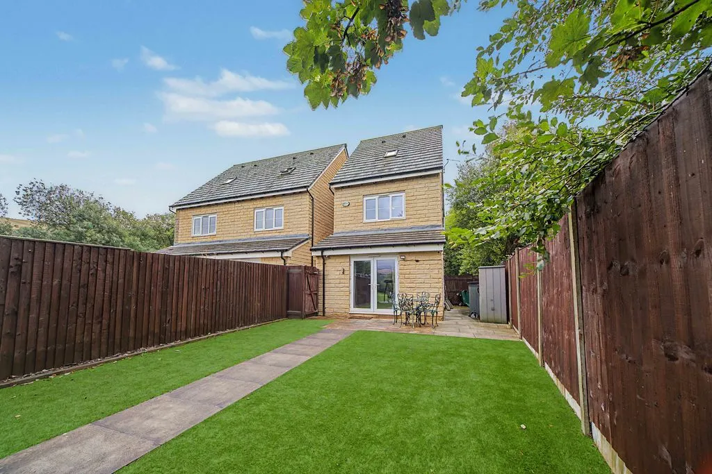Lockside, Littleborough OL15 0HX, photo 21