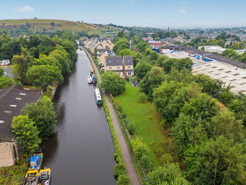 Lockside, Littleborough OL15 0HX, photo 27