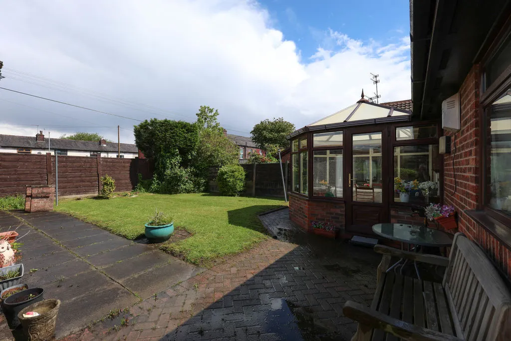 Glazebrook Close, Heywood OL10 3EA, photo 13