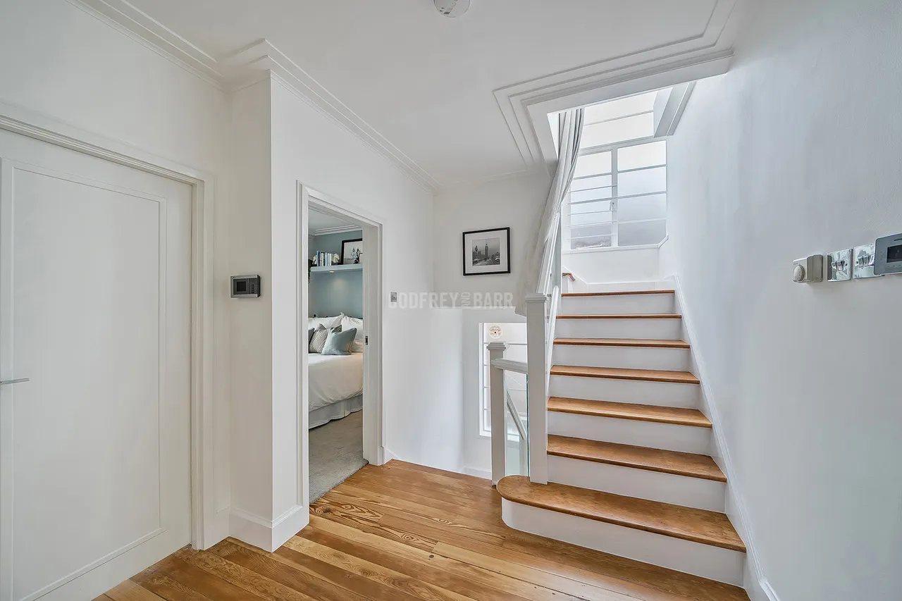 Lytton Close, Hampstead Garden Suburb, N2, photo 12