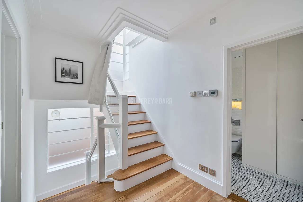 Lytton Close, Hampstead Garden Suburb, N2, photo 21