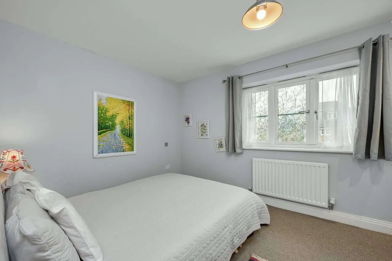Old Halliford Place, Shepperton, Surrey, TW17 9BF, photo 9