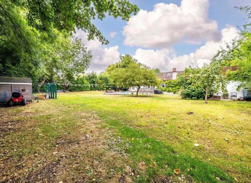 Ferry Lane, Shepperton, TW17, photo 6