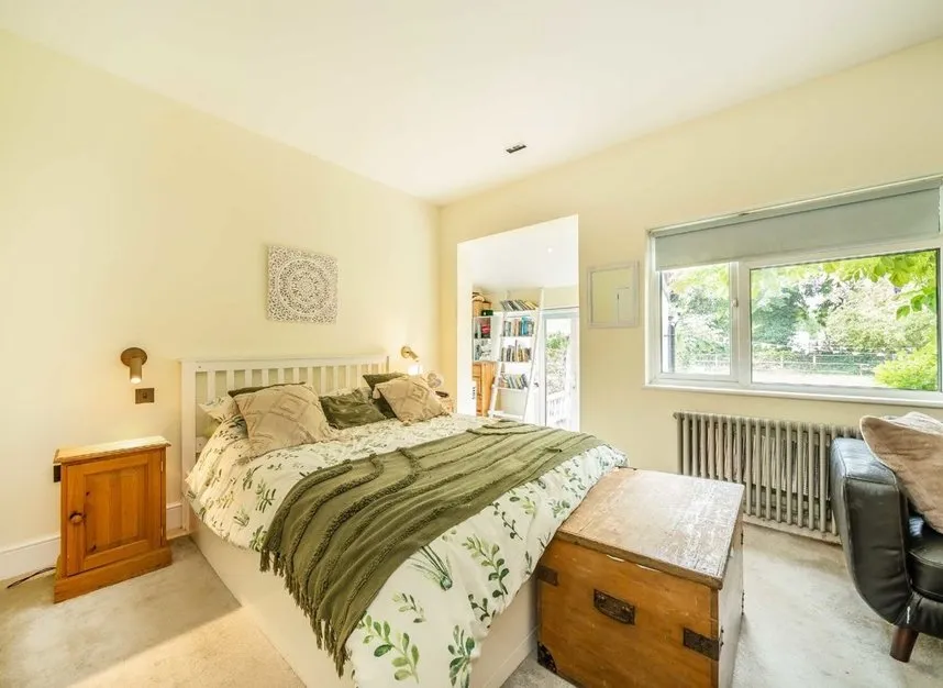 Ferry Lane, Shepperton, TW17, photo 5