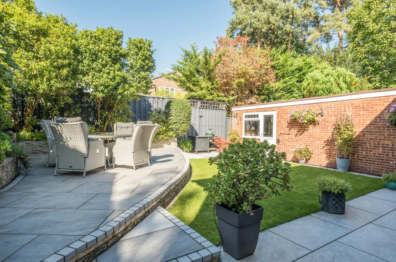 Rowans Close, Farnborough, Hampshire, GU14 9EJ, photo 10