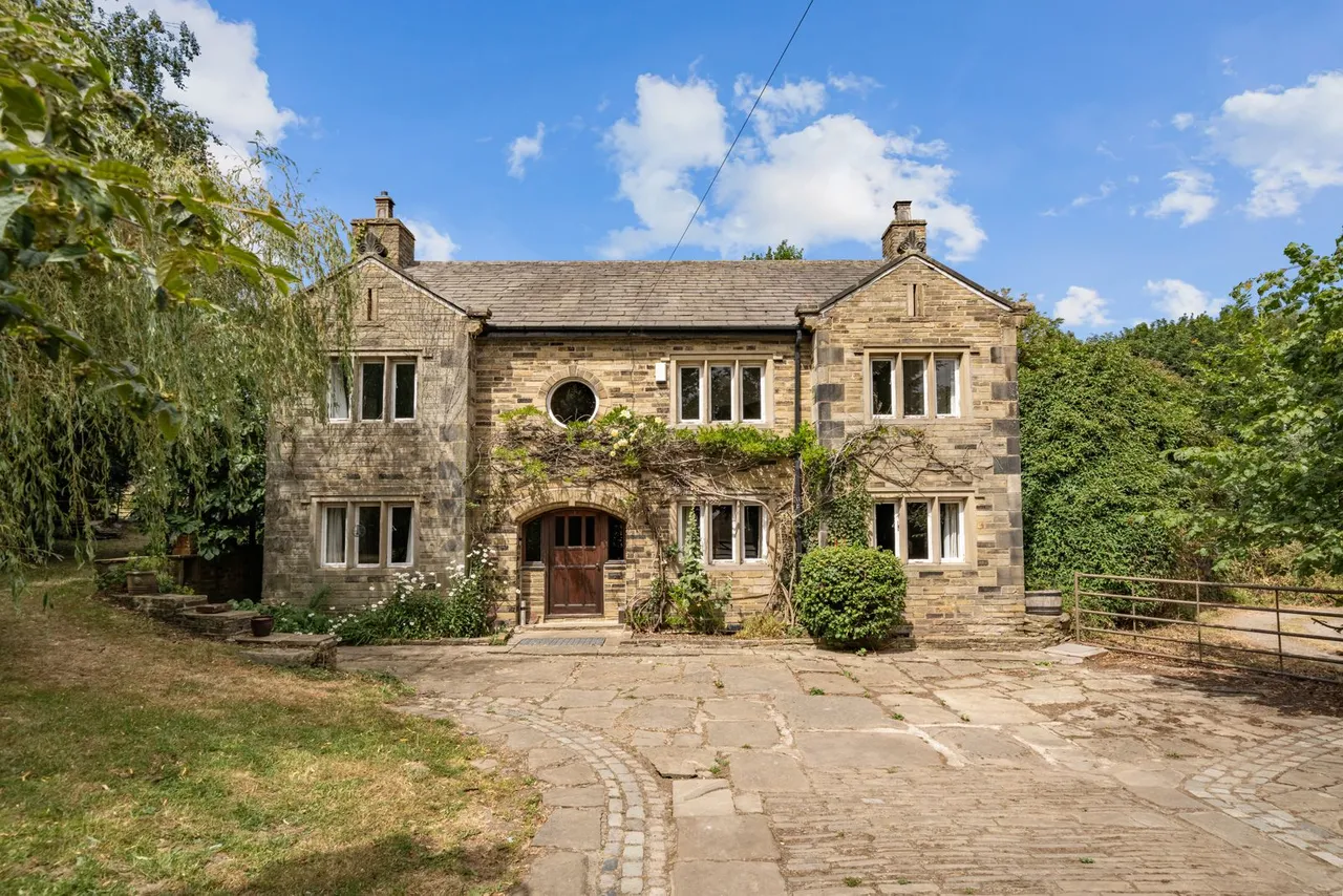 4 bed house for sale, Westercroft, Halifax, HX3