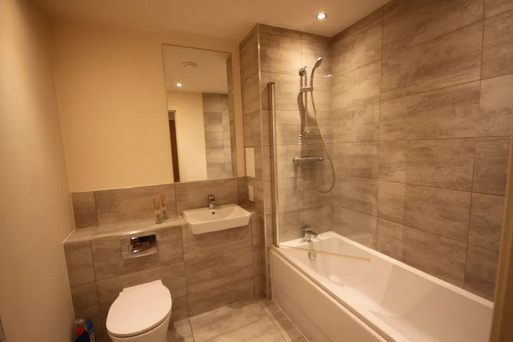 Stirling Drive, Luton, LU2, photo 5