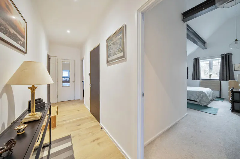 1 Woodcote Valley Road, Purley CR8 3AH, photo 7