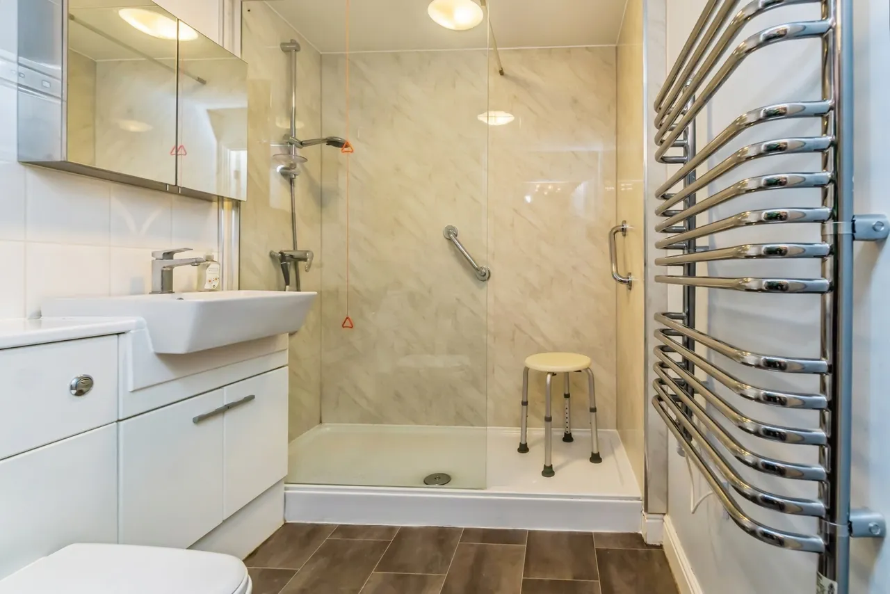 Stafford Road, Caterham, Surrey, CR3, photo 6