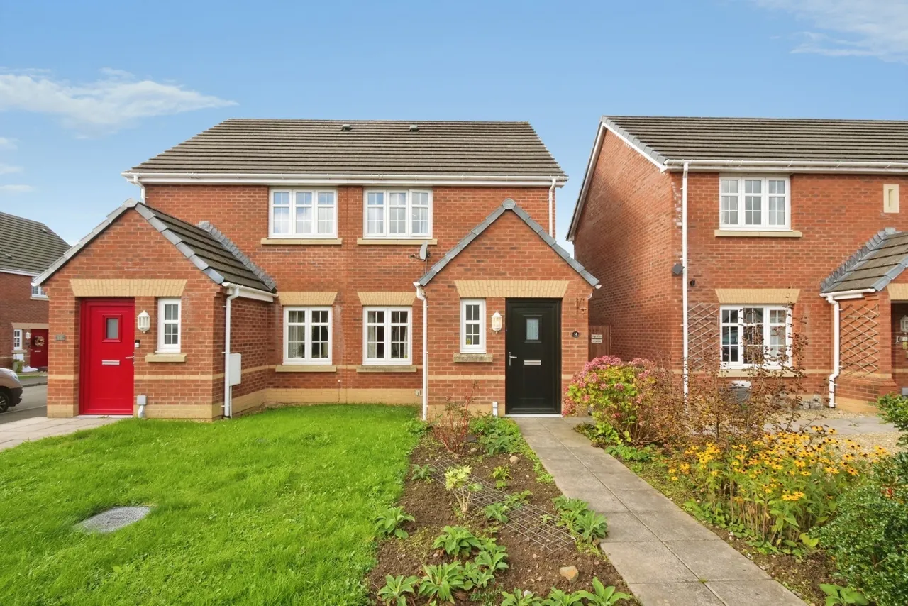 2 bed house for sale, Cysgod Yr Ysgol, Gorslas, SA14