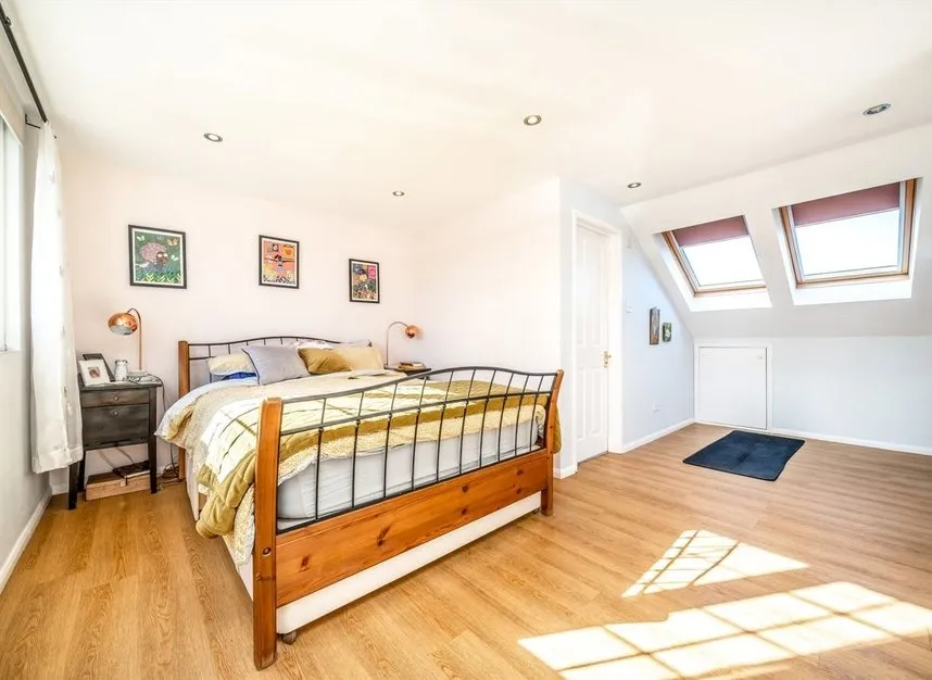Abbottsmede Close, Strawberry Hill, TW1, photo 6