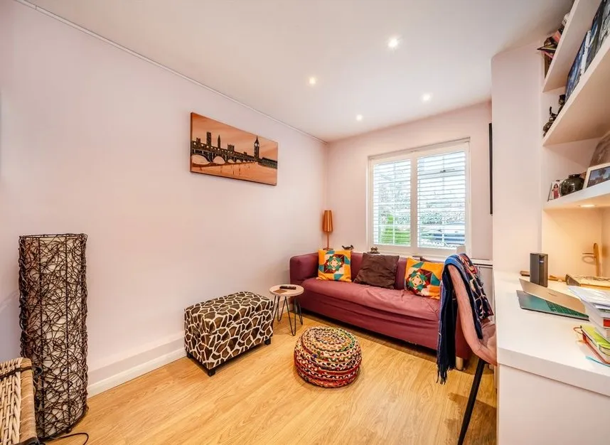 Abbottsmede Close, Strawberry Hill, TW1, photo 7