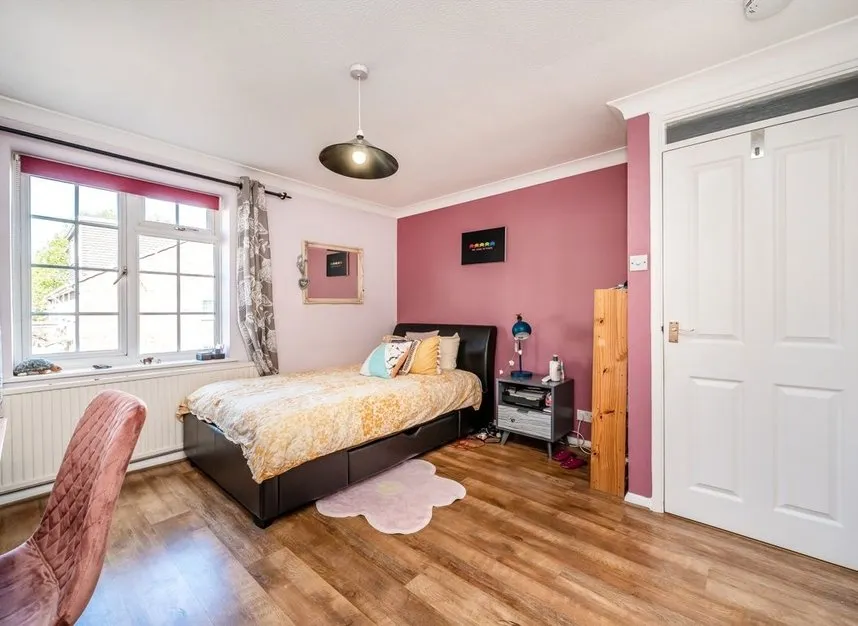 Abbottsmede Close, Strawberry Hill, TW1, photo 9