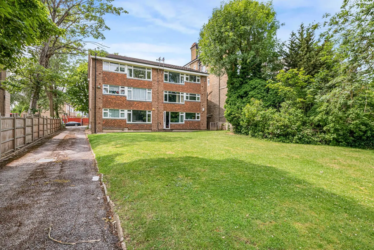 Lancaster Road, London, SE25, photo 14
