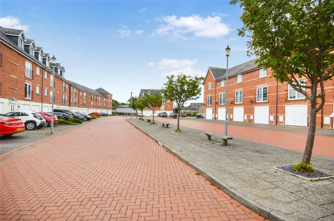 Afon Way, Newtown, photo 12